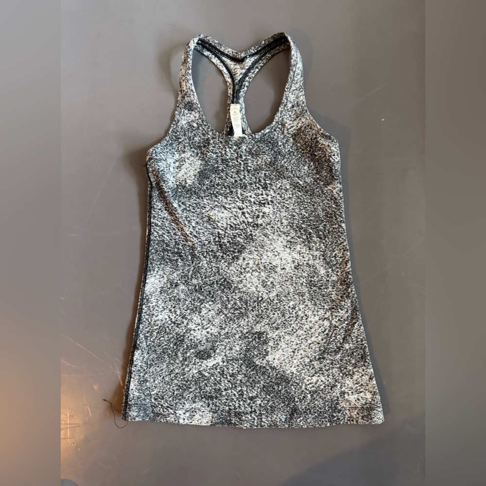 Lululemon Gray and Black racerback tank
